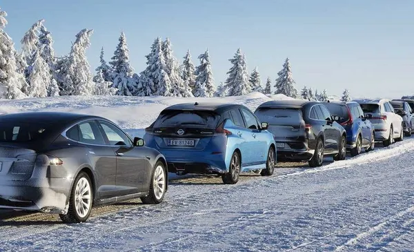 img of Tips for maximizing efficiency in electric cars during cold weather